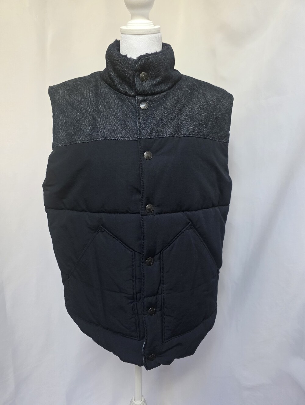 Gap 1969 Navy Blue Sherpa Lined Puffer Vest Size Small